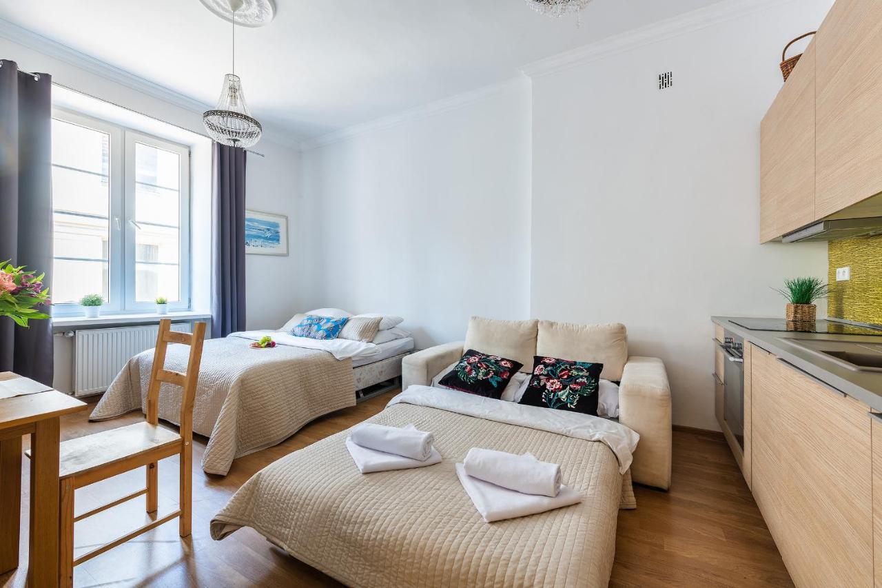 Miodowa Street P&O Serviced Apartments Varşovia Exterior foto